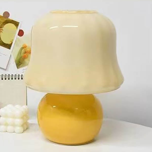 Zeitgenössische skandinavische Glas-Pilzform 1-Licht Tischlampe für das Studium 