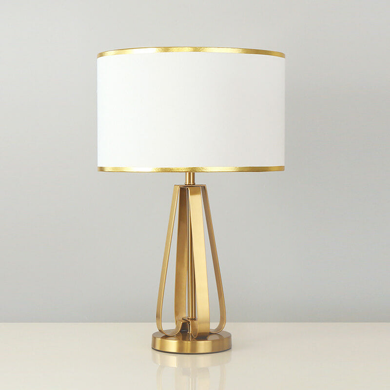 Lampe de table moderne à 1 lumière en forme de fleur en fer doré de luxe nordique 