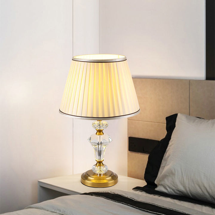 Europäische Vintage Kristall-Säulenbasis Stoff 1-Licht Tischlampe 