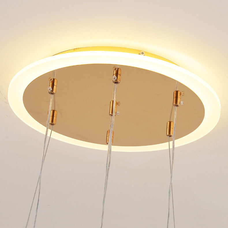 Moderner, minimalistischer LED-Kronleuchter mit geschwungener Acrylkugel
