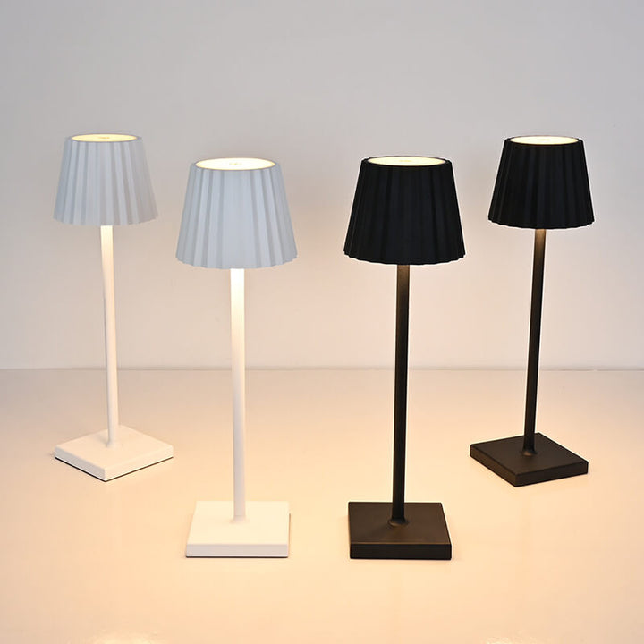 Lampe de table USB tactile LED en cône plissé en aluminium minimaliste 