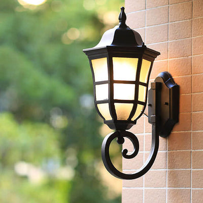 European Retro Outdoor Waterproof Anti-rust 1-Light Wall Sconce Lamp