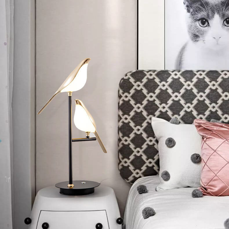 Lampe de table LED minimaliste nordique avec oiseau pie 