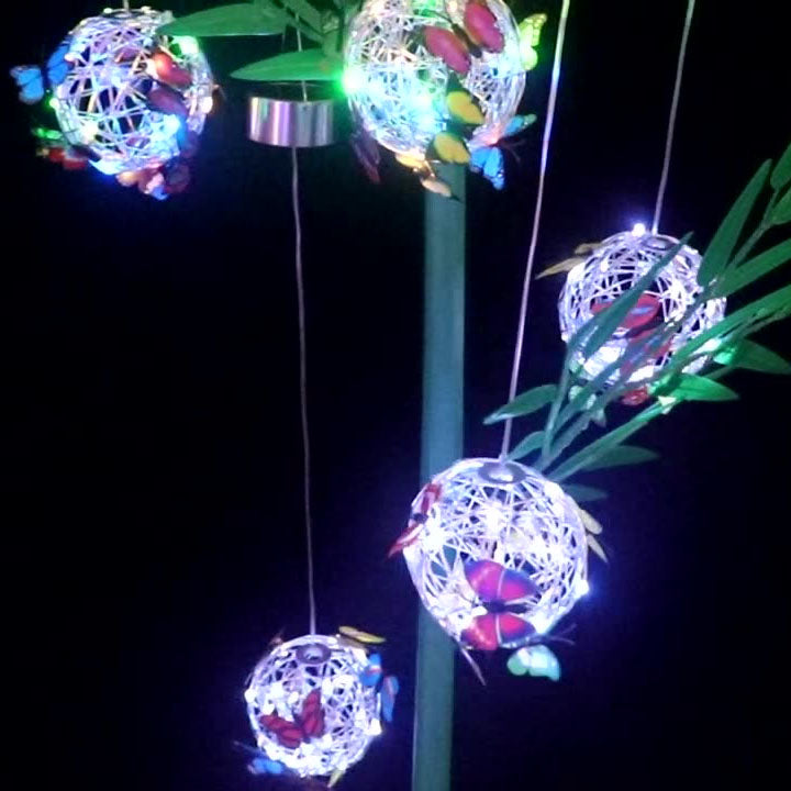 Luz colgante LED con bola de mariposa impermeable para exteriores solar 