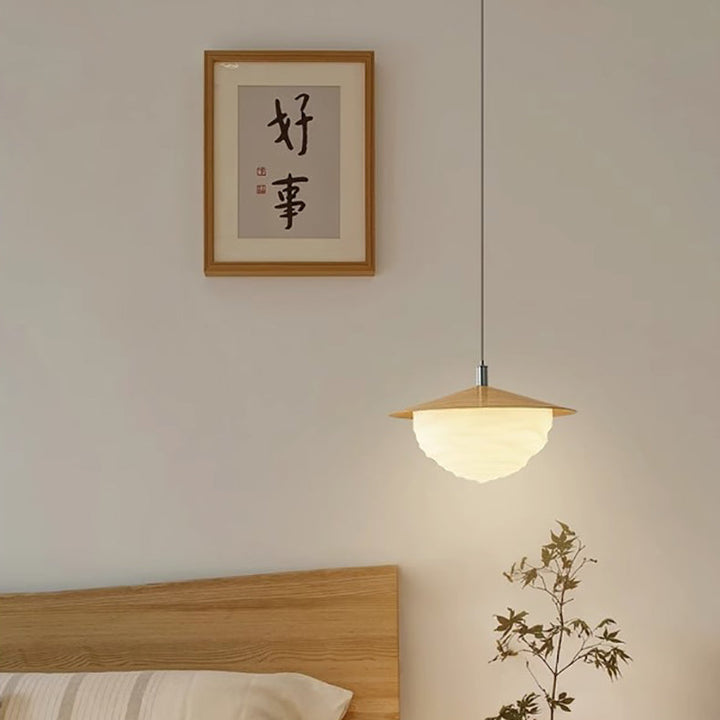 Suspension LED à abat-jour ondulé en PE imitation bois traditionnel japonais pour salon 