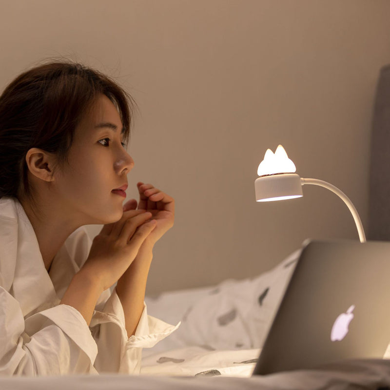 Lampe de Table à LED avec Pince et Protection des Yeux Créative Moderne avec Oreilles de Chat 