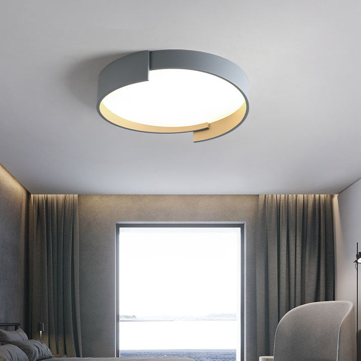 Nordic Simplicity Round Geometric Edge LED Flush Mount Ceiling Light