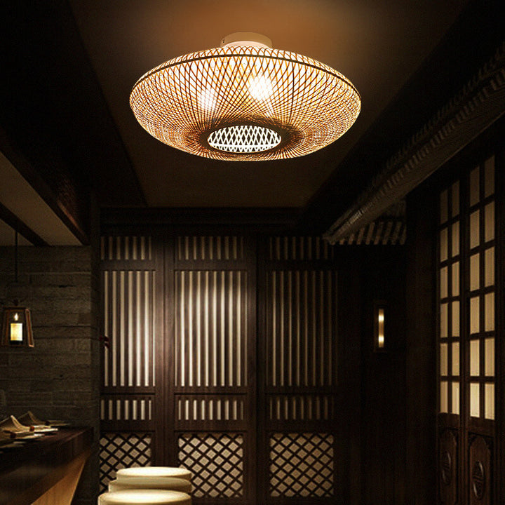 Traditionelle japanische 3-flammige Semi-Flush-Deckenleuchte in runder Bambusflechtoptik im Flying-Saucer-Design für das Schlafzimmer 