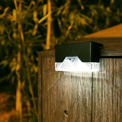 Lampe d'applique murale de décoration de jardin à LED carrée extérieure solaire 