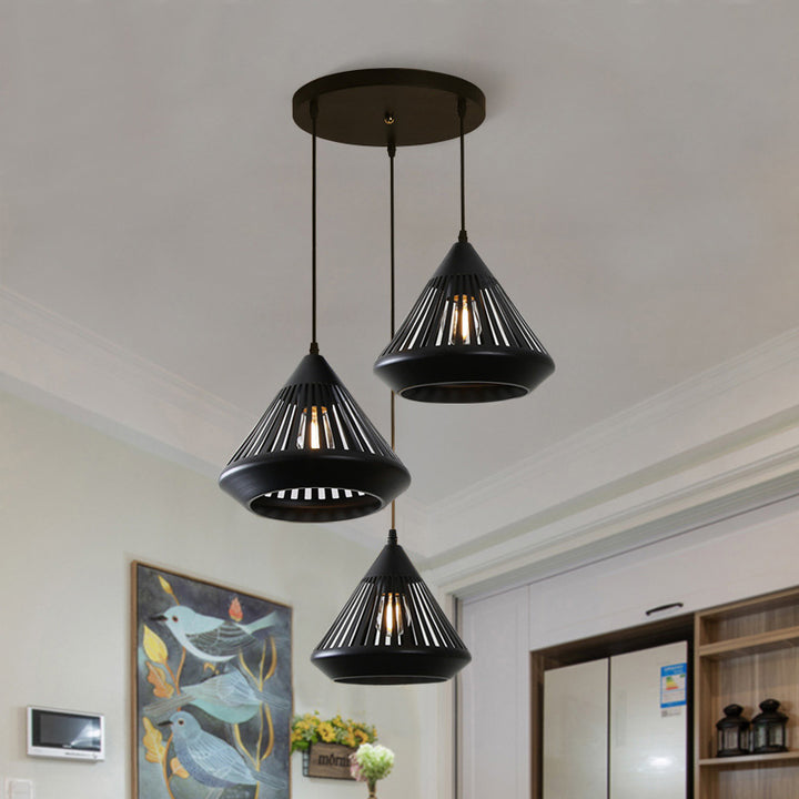 Moderne minimalistische hohl geschnitzte Eisen 3-Licht Kronleuchter 