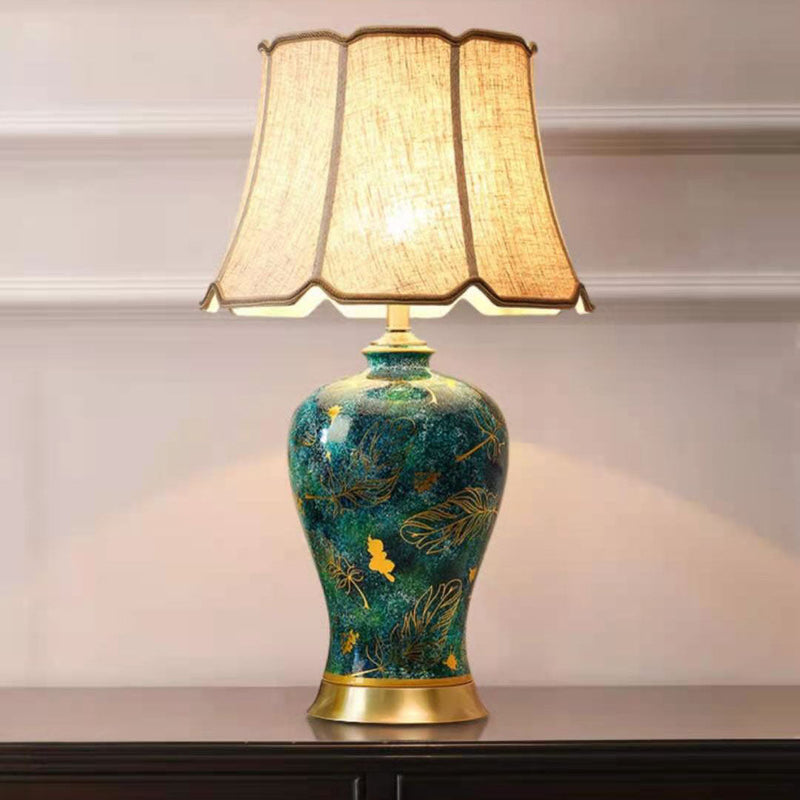 Lámpara de mesa de 1 luz con base de cerámica y pantalla de tela china tradicional para hogar u oficina 