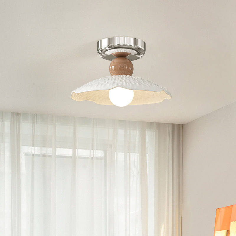 Lustre de plafond semi-encastré moderne en céramique avec dentelle ronde crème à 1 lumière 