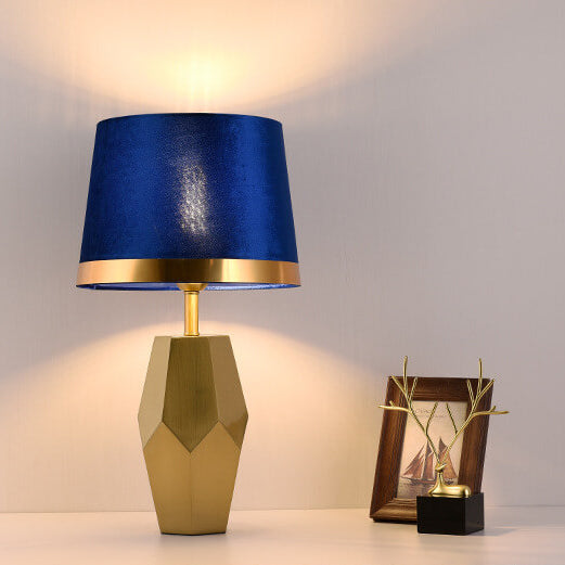 Lampe de table à 1 lumière à base géométrique en métal et tissu artistique de luxe