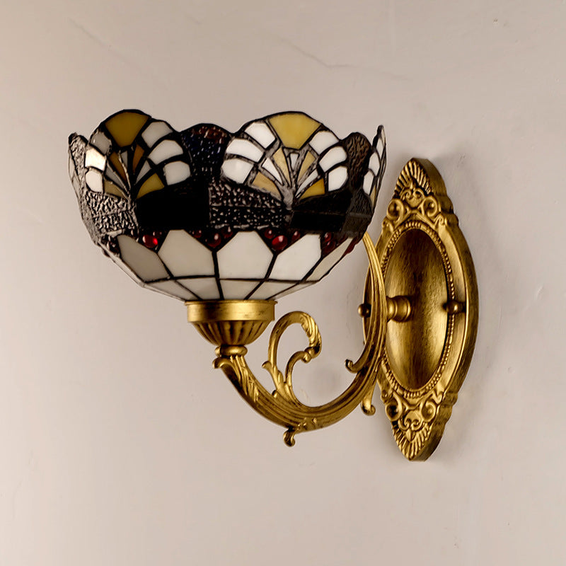 Tiffany Conches Stained Glass Round 1-Light Wall Sconce Lamp