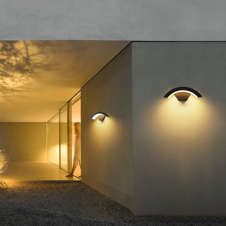 Lámpara de Aplique de Pared LED Curva de Aluminio Acrílico Impermeable para Exteriores Moderna 