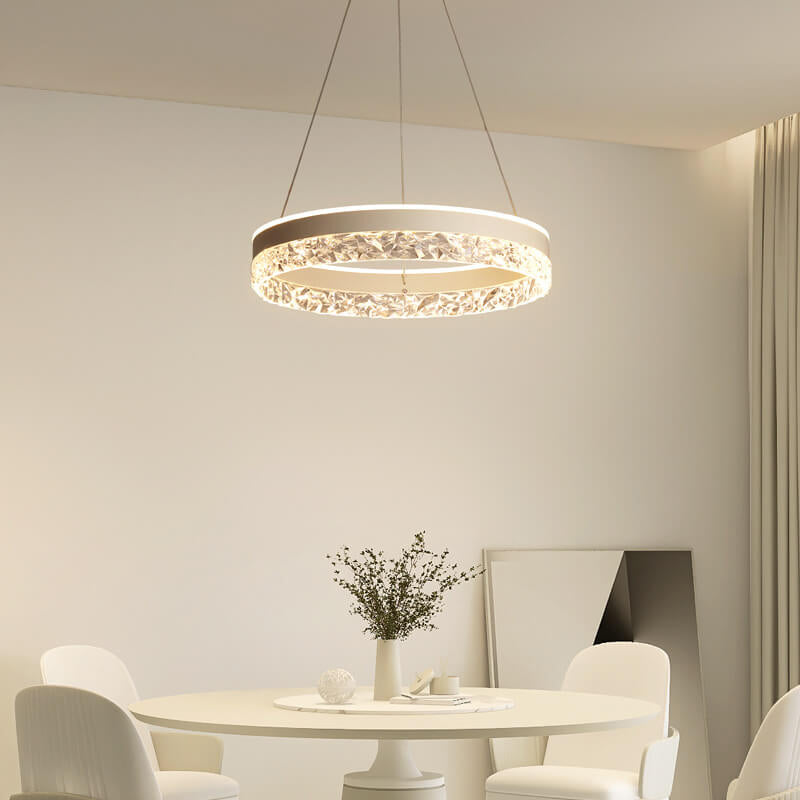 Moderner minimalistischer LED-Kronleuchter mit hohlem Design 