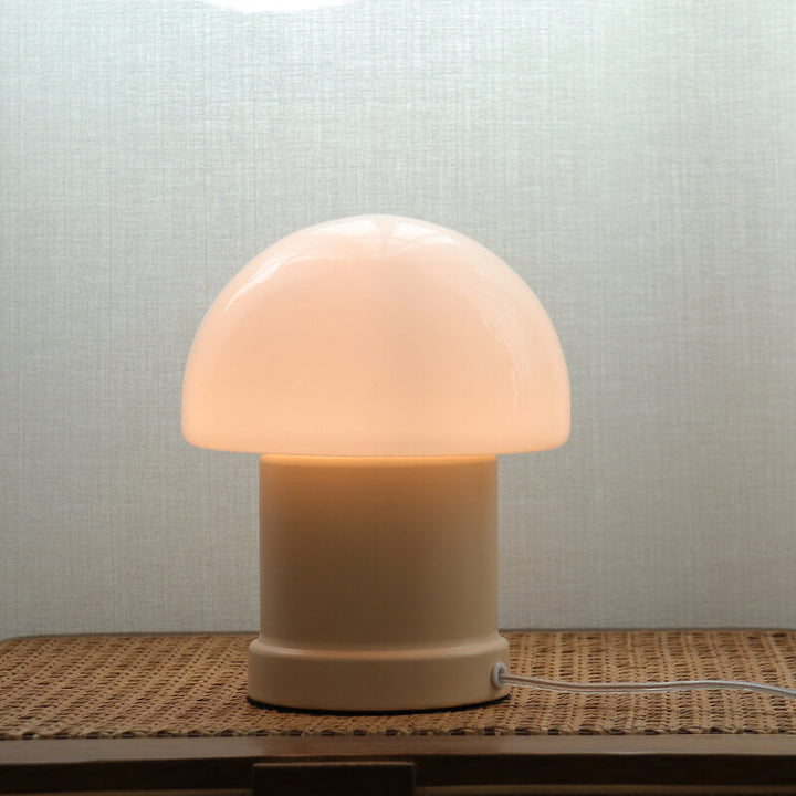 Lampe de table à une lumière en forme de colonne de champignon crème vintage 