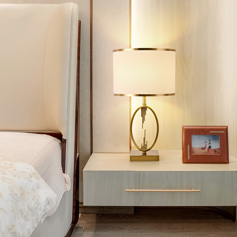 Lampe de table moderne minimaliste en tissu imitation cuivre à 1 lumière 