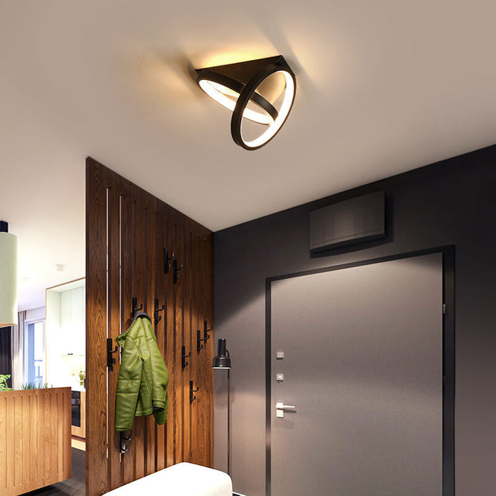 Luz de techo LED semiempotrada moderna de mediados de siglo con placa de triángulo de hierro y anillo de aluminio para sala de estar 