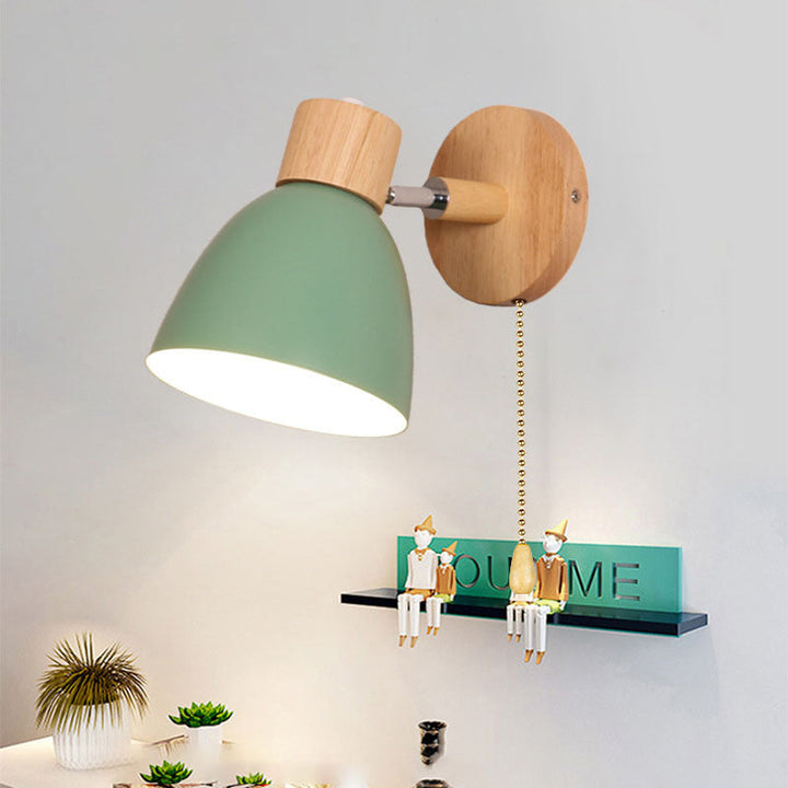 Moderne, minimalistische, einfarbige Macaron-Eisenholz-Wandleuchte mit 1 Leuchte 