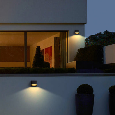 Einfache gestreifte trapezförmige LED-wasserdichte Terrassenwandleuchte für den Außenbereich 