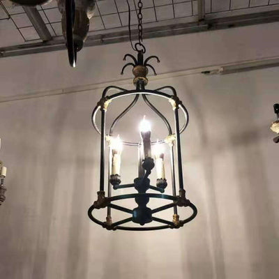 Rustikaler Vintage Kerzenhalter aus schwarzem Eisen mit 8-Licht-Kronleuchter