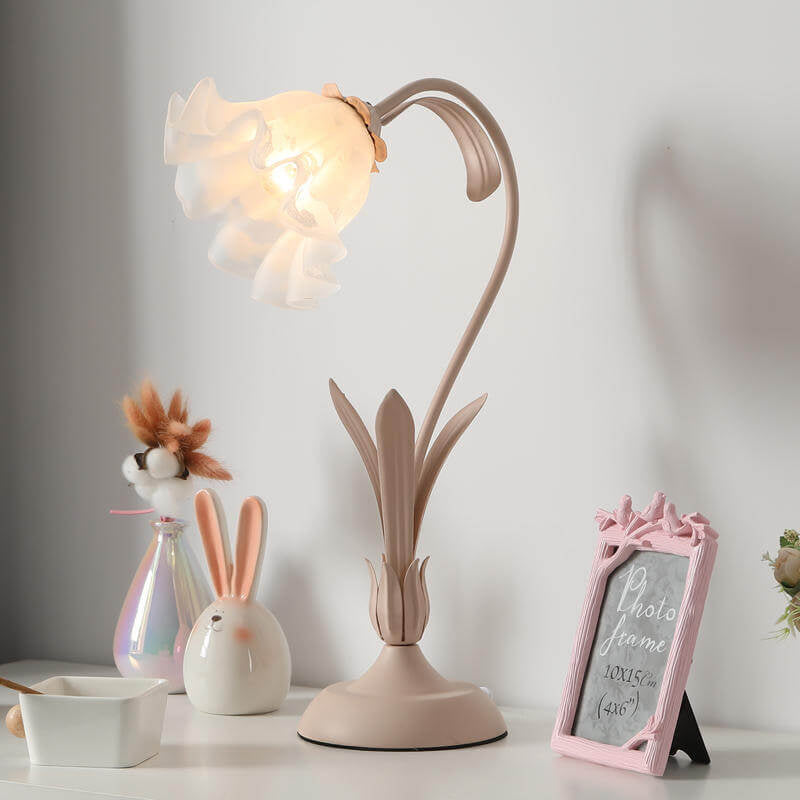 Moderne 1-flammige Tischlampe im europäischen Blumendesign 