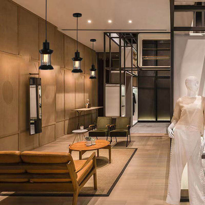 Zeitgenössische industrielle 1-flammige Pendelleuchte aus Eisen und Glas im Kerosinlaternen-Design für das Wohnzimmer 