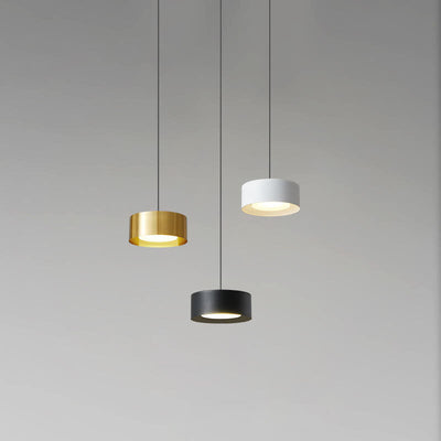 Moderne minimalistische LED-Pendelleuchte mit rundem Kopf aus Eisen