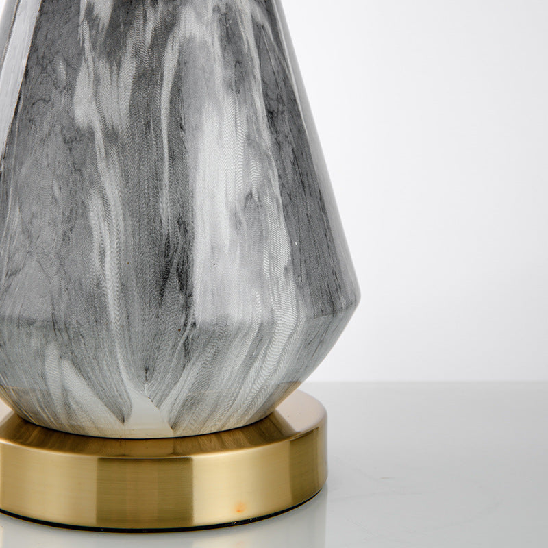 Lámpara de Mesa de 1 Luz de Cerámica Cónica Minimalista Nórdica de Mármol y Tela 