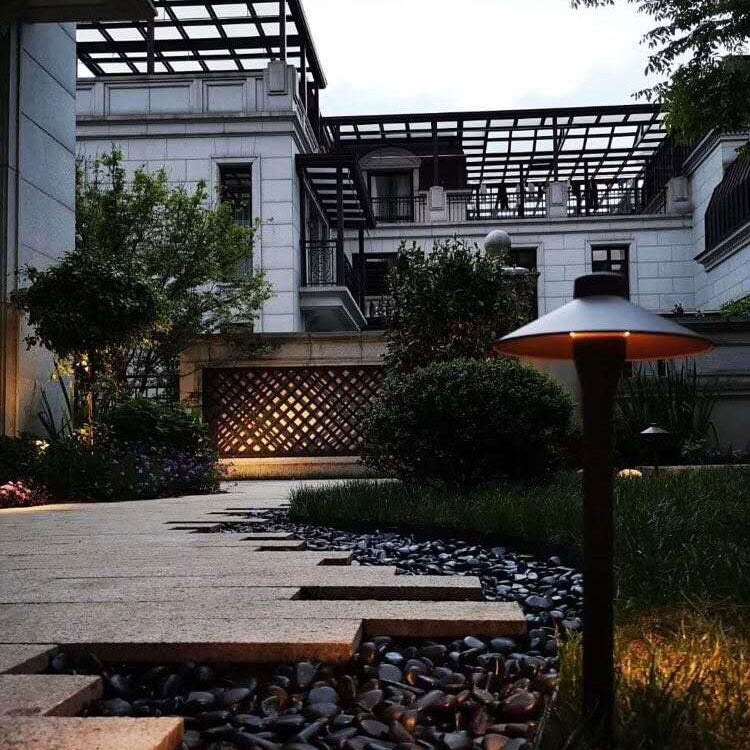 Copper Aluminum Umbrella Design LED Outdoor Lawn Floor Lamp