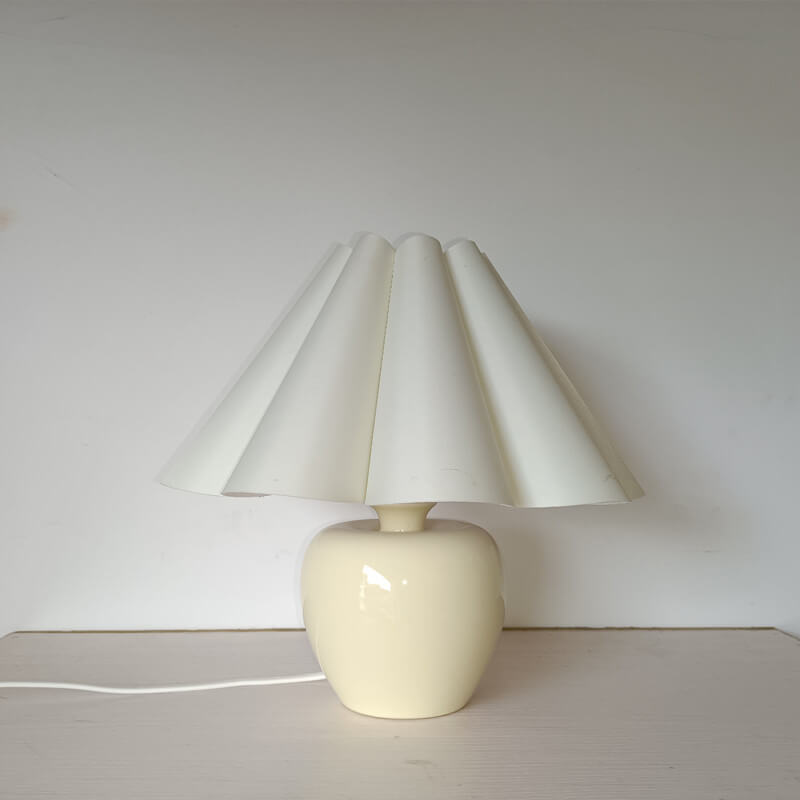 Nordic Ceramic Cloth Pleated 1-Light Table Lamp