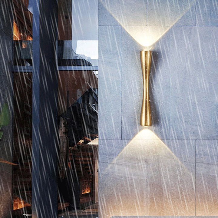 Zeitgenössische Luxus wasserdichte Aluminium-Trompetenform LED-Wandleuchte für Außenpatio 