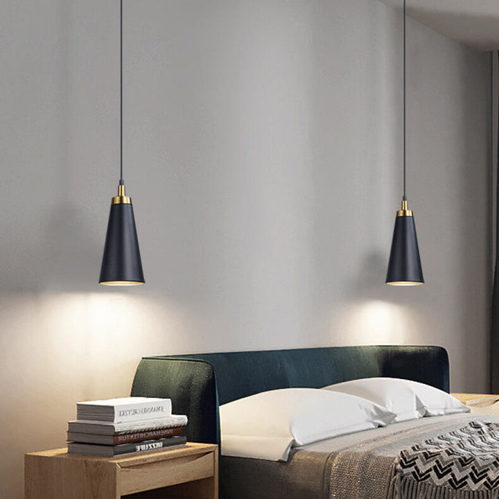 Lustre industriel en fer de luxe léger avec design conique mince à 1 lumière 