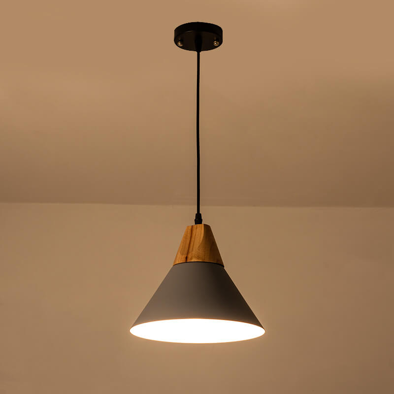 Industrieller minimalistischer Kegel Holz Eisen 1-Licht Pendelleuchte 