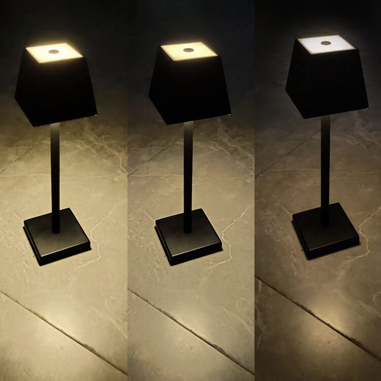 Lampe de table tactile LED carrée en métal de couleur unie moderne 