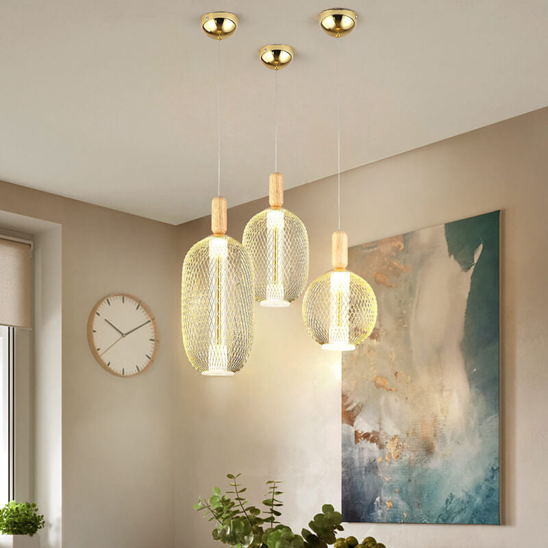 Moderne LED-Pendelleuchte mit Glasmaschenschirm 