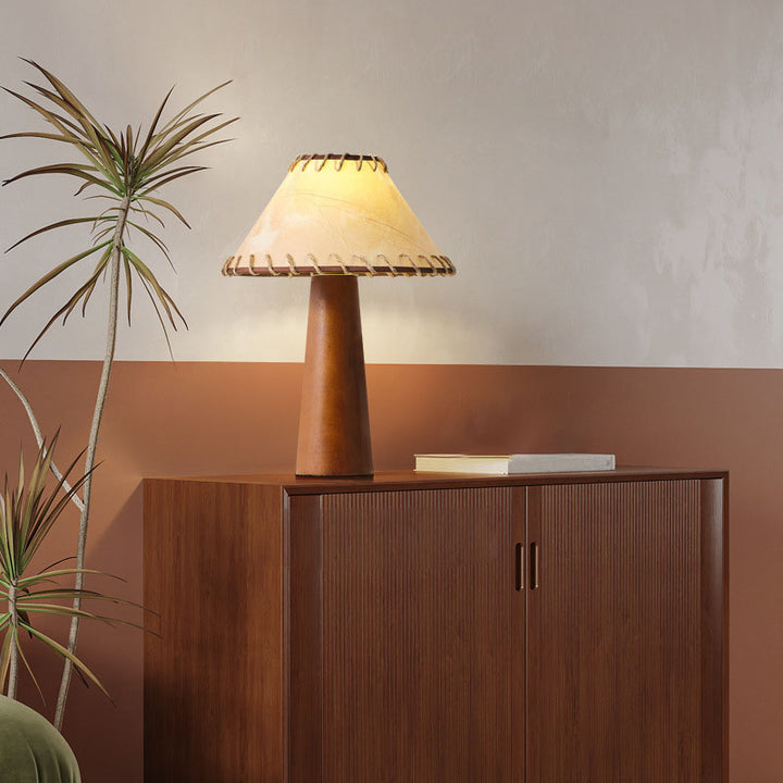 Lámpara de mesa tradicional vintage de madera maciza y pantalla cónica de papel pergamino de 1 luz para dormitorio 