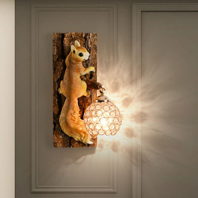 Kreative Eichhörnchen-Nuss-Harz-1-Licht-Wandleuchte 