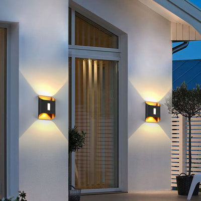 Lampe murale LED de patio étanche moderne en aluminium avec lentille 