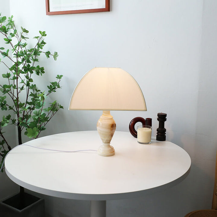 Lampe de table vintage à 1 lumière avec abat-jour conique en tissu français et base en jade 