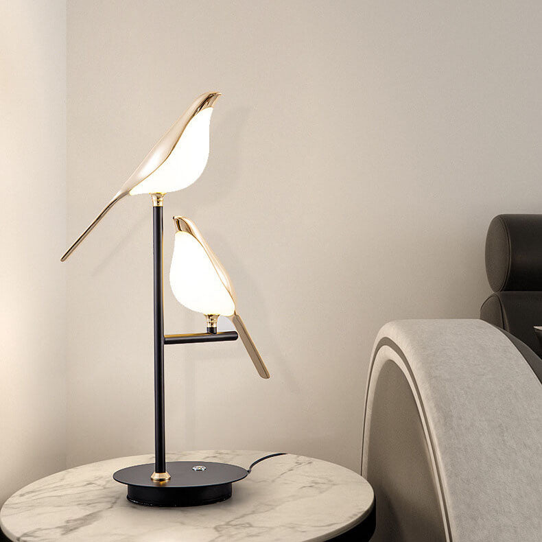 Lampe de table LED minimaliste nordique avec oiseau pie 