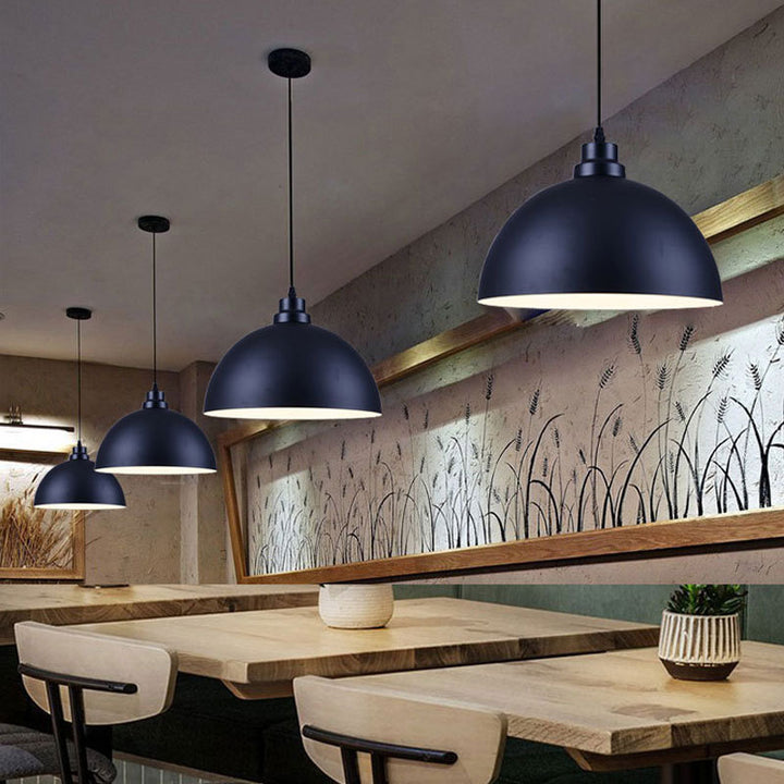 Luminaire suspendu industriel simple à 1 lumière avec couvercle en forme de dôme en fer 