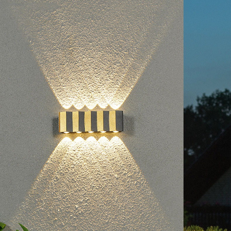 Modern Light Luxury Golden Aluminum Outdoor Waterproof Patio LED Wall Sconce Lamp