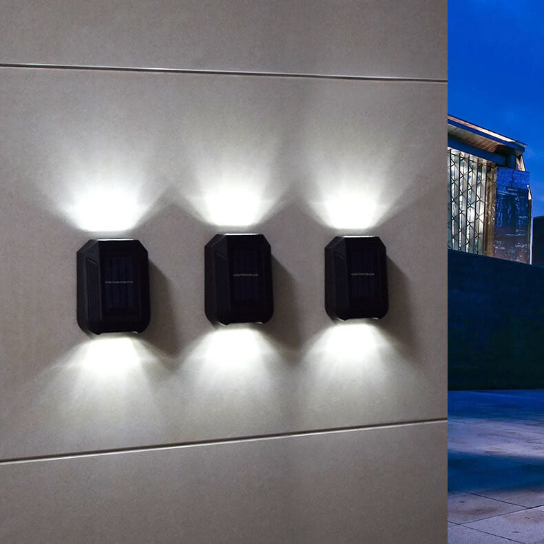 مصباح حائط LED خارجي بإضاءة شمسية لأعلى ولأسفل للحديقة 