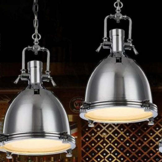 ضوء قلادة LED من الحديد المطاوع بتصميم صناعي عتيق مع ضوء واحد 