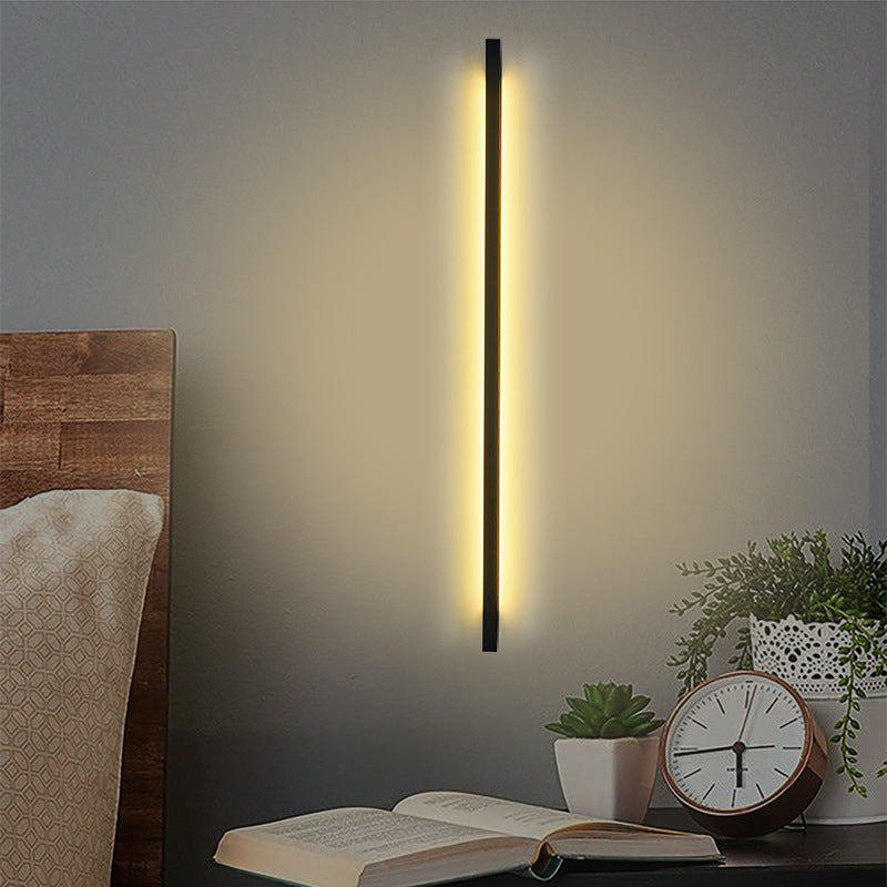 Aplique de pared LED moderno de estilo minimalista con tira larga de hierro y silicona para sala de estar 