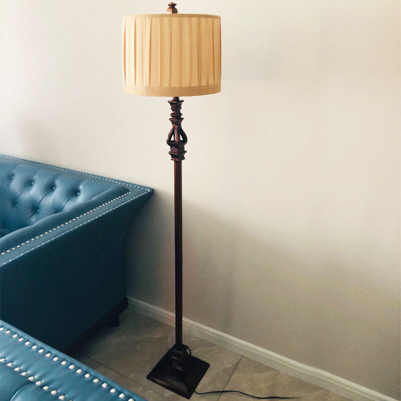 Moderne europäische Retro-Plissee-Stoff 1-Licht Stehende Stehlampe 