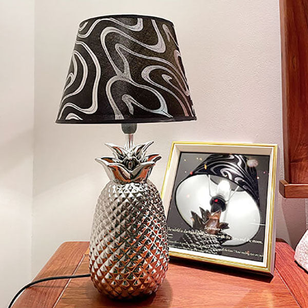 European Creative Pineapple Ceramic Base Fabric 1-Light Table Lamp