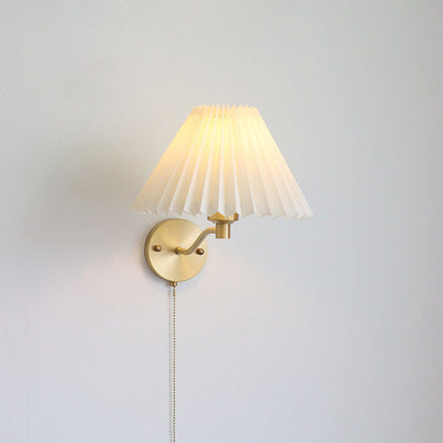 Lámpara de Aplique de Pared de 1 Luz de Latón Plegado de Lujo Ligero Europeo 